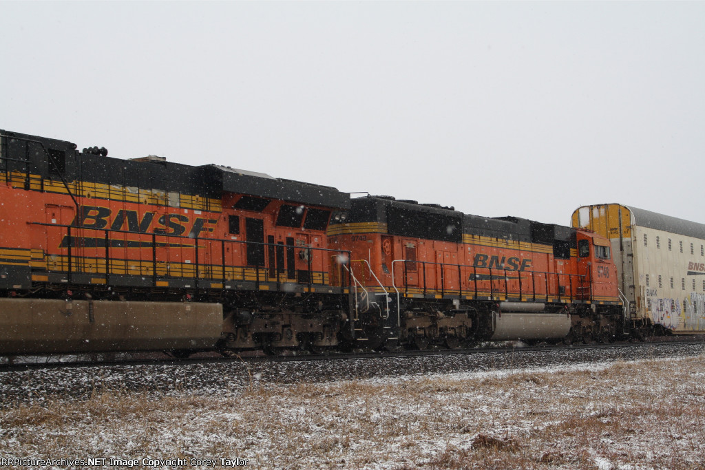 BNSF 9748